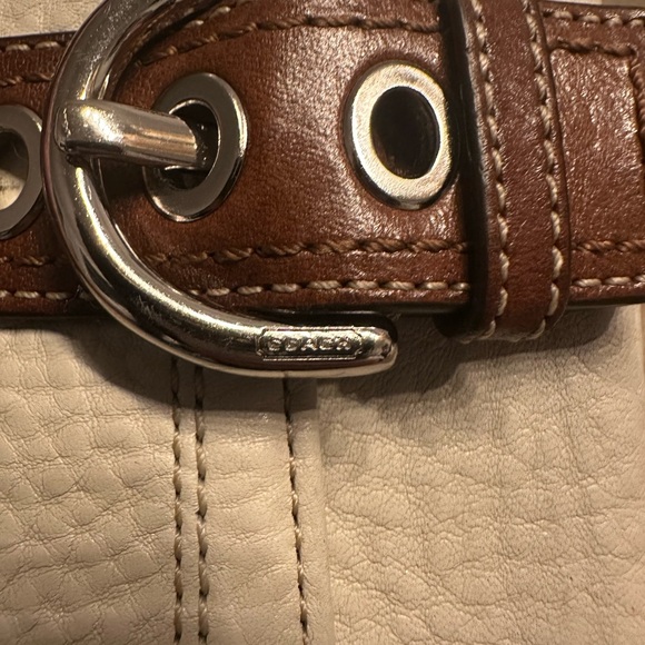 Vintage coach off white and brown wallet - Picture 3 of 11